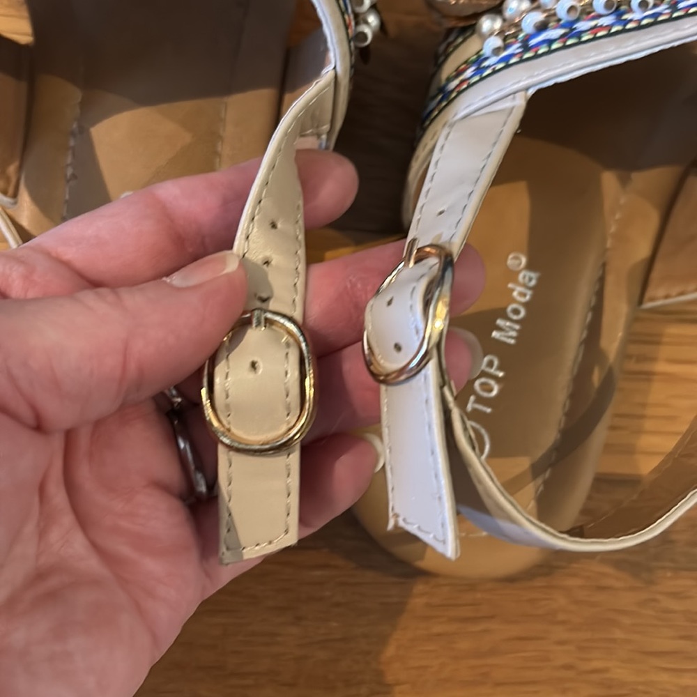 Top Moda Fancy Sandals - Picture 2 of 6